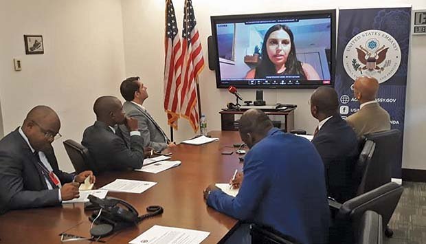 Helaina R.Matza dialogou, ontem, com jornalistas de vários países através de uma videoconferência © Fotografia por: DR