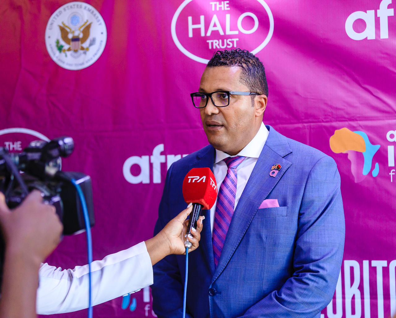 Africell promove sessão exclusiva de exibição do documentário Lobito Bound