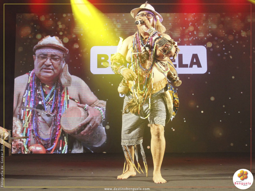 BENGUELA RENDIDA AO TALENTO ARTÍSTICO DE TIVINÉ