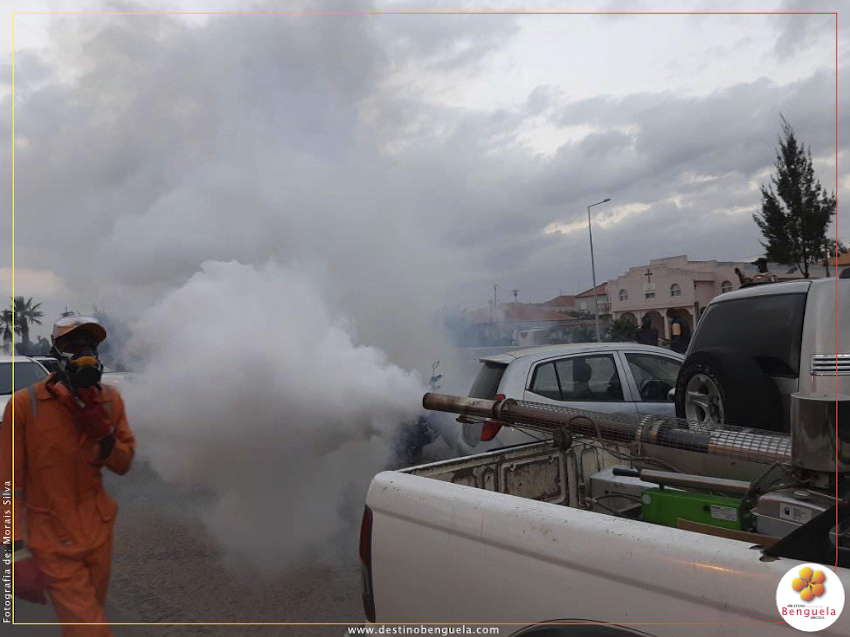 Fumigação para combater a Malária  FOTO: Morais Silva